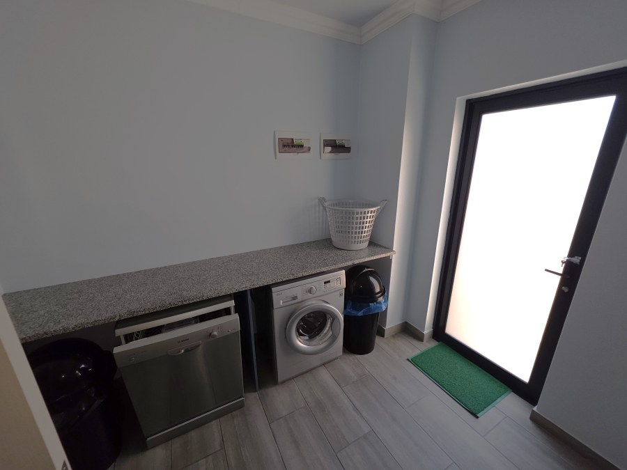 3 Bedroom Property for Sale in Dana Bay Western Cape